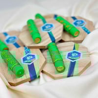 توزيعات اليوم الوطني السعودي - روج بقاعدة خشبية -...