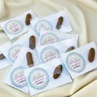 توزيعات العيد بالأسماء - كروت كسرة عود 12 حبة