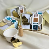 بوكس اليوم الوطني 95 – فنجان قهوة مع بن قهوة وبروش...