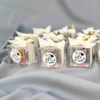 توزيعات تخرج مسك نانو بعلبة اكريليك - 12 حبة