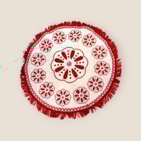 فرشة سفرة تراثية حمراء