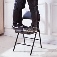 كرسي اسود قابل للطي