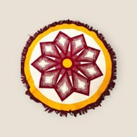 سفرة حمراء قماش دائري نقشة غضار