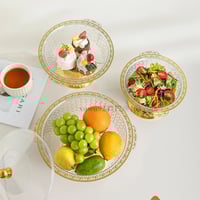 حافظة تقديم كريستال بغطاء وقاعدة ذهبية