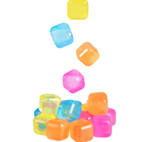 مكعبات الثلج الملونه