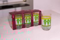 كاس ماء غضار اخضر