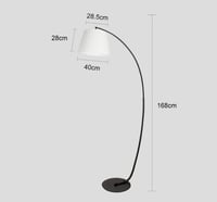 أباجورة أرضية طويلة سوداء بتصميم كلاسيكي