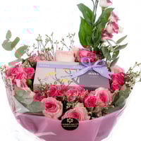 لمسة ورد وشوكولاتة