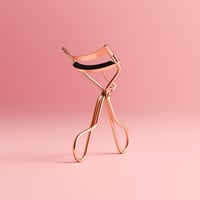 وينكس - يرفع الرموش ويجعل العين تبدو أكثر اتساعاً...