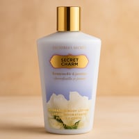 لوشن للجسم فيكتوريا سيكرت شارم - بودي لوشن (نسائي)...