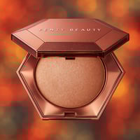 فنتي بيوتي - هايلايتر ريهانا دياموند بومب - روز ري...