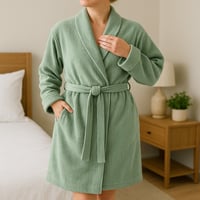 روب استحمام دافىء باللون الأخضر