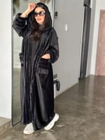 فروه نسائية بفرو انيق من متجر لمسة وقت