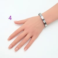 سوارة فان كليف 4 وردات - مستوحاة