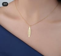 قلاده نسائية متنوعه