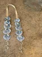 عقد تخرج من الورد الاوركيد الفاخر