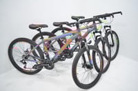 دراجة رياضية هجين المنيوم كيرينكس مقاس 26 بوصة ب 2...