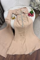 فستان باربي مطرز عاري الصدر مع شال