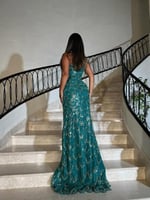 فستان سهرة تيفاني فاخر بتطريز لامع