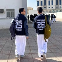 جاكيت سينيور تخرج 2025 مطرزة بالاسم