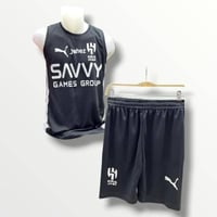 طقم تمارين مستوحى تصميمة من اطقم الهلال الرسمي