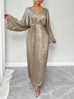 فستان حريري ناعم