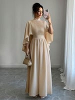 فستان طويل أنيق من الشيفون