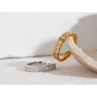 خاتم بلينغ الفاخر بتصميم شبكي