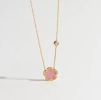 سلسال شكل زهرة البرسيم وردي