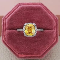 خاتم فضي أنيق مرصع بحجر الزركون وقطع الكريستال