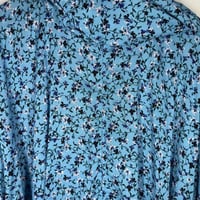 نور – شرشف صلاة بسحاب أمامي باللون الأزرق الزاهي