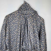 بيان – شرشف صلاة للأطفال بسحاب أمامي باللون الرماد...