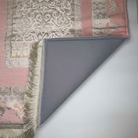 ريناد – سجادة صلاة مبطنة فاخرة باللون الوردي الفات...