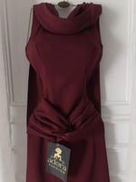 فستان سهرة باربي خمري بربطة خصر أنثوية