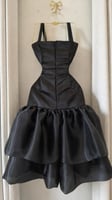 فستان اسود قصير