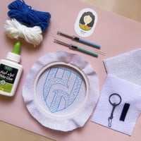 عدة ابرة النفاش (شعار الهلال)