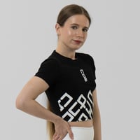 تي شيرت نسائي - اسود