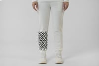 جوقرز نسائي - ابيض