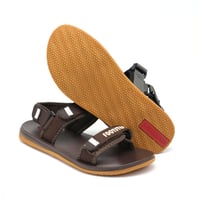 صندل رجالي صيفي مع حزام للكاحل طبي في الهواء الطلق...