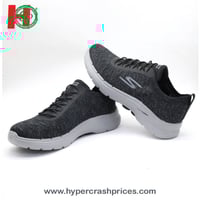 حذاء سكيتشرز كاجوال برباط مطاطي رجالي اسود