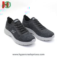 حذاء سكيتشرز كاجوال برباط مطاطي رجالي اسود