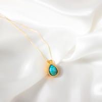 سلسلة من حجر الفيروز