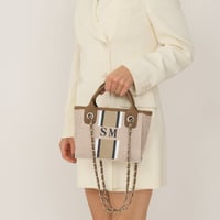 شنطة ناڤا حجم S مخصصة بالحروف الخاصة بك - شنط يد ن...