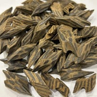 خشب عود تايقر محسن