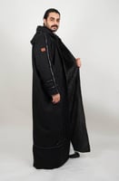 فروة زيزوم جوخ مع فرو مبطن ناعم لون اسود ملكي