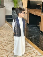 سديري الورود البيضاء لنن اسود