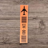 استيكر باركود طياره احمر او اصفر