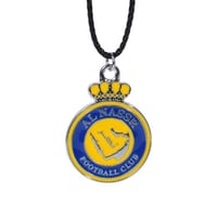 قلادة معلقة على مراه السيارة النصر