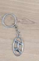 علاقة مفاتيح حديد شعار هونداي