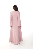 قفطان كريب ثقيل مزين بكشكشه من التل والتطريز